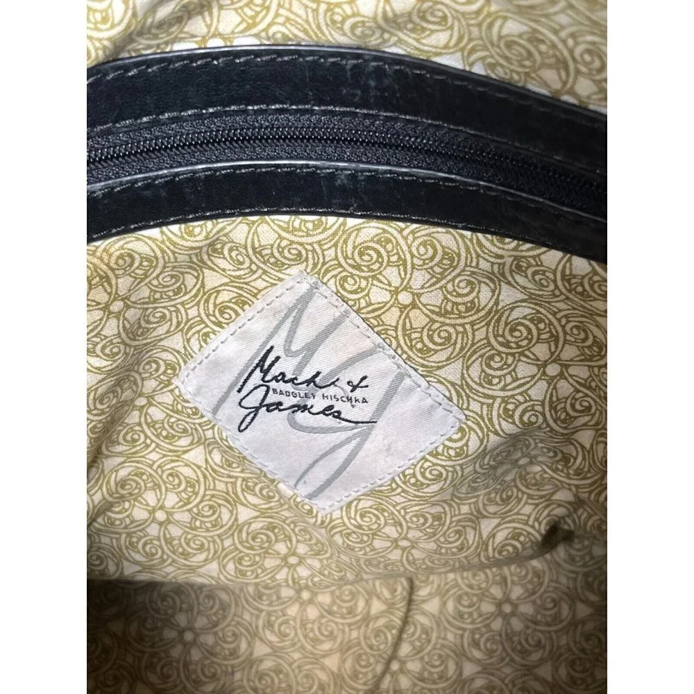 BADGLEY MISCHKA Mark + James purse saddle bag crossbody